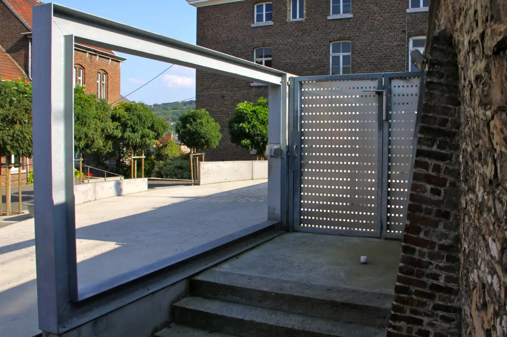 Collège Saint-Quirin Entrance